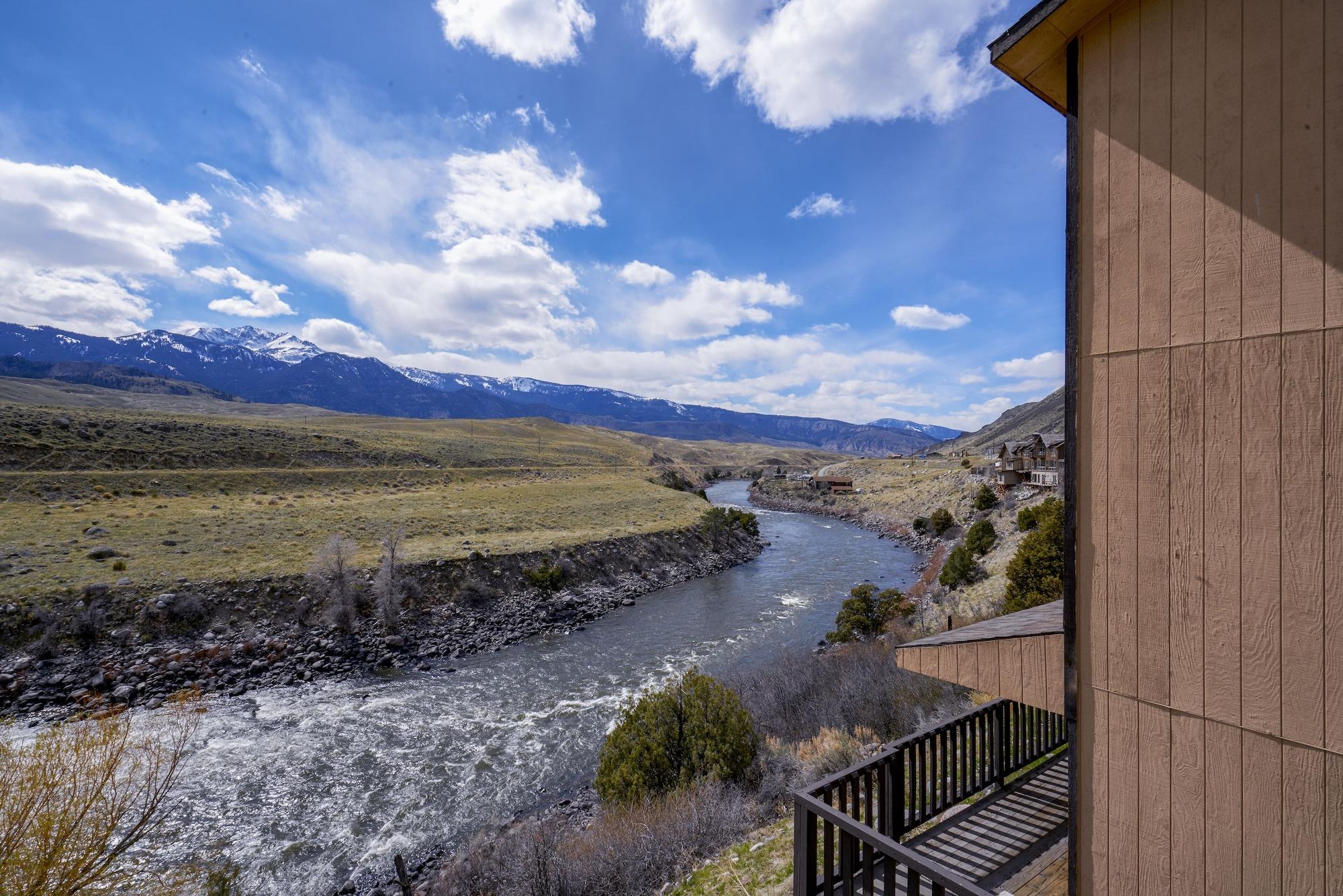 The Ridgeline Hotel At Yellowstone, Ascend Hotel Collection Gardiner Luaran gambar