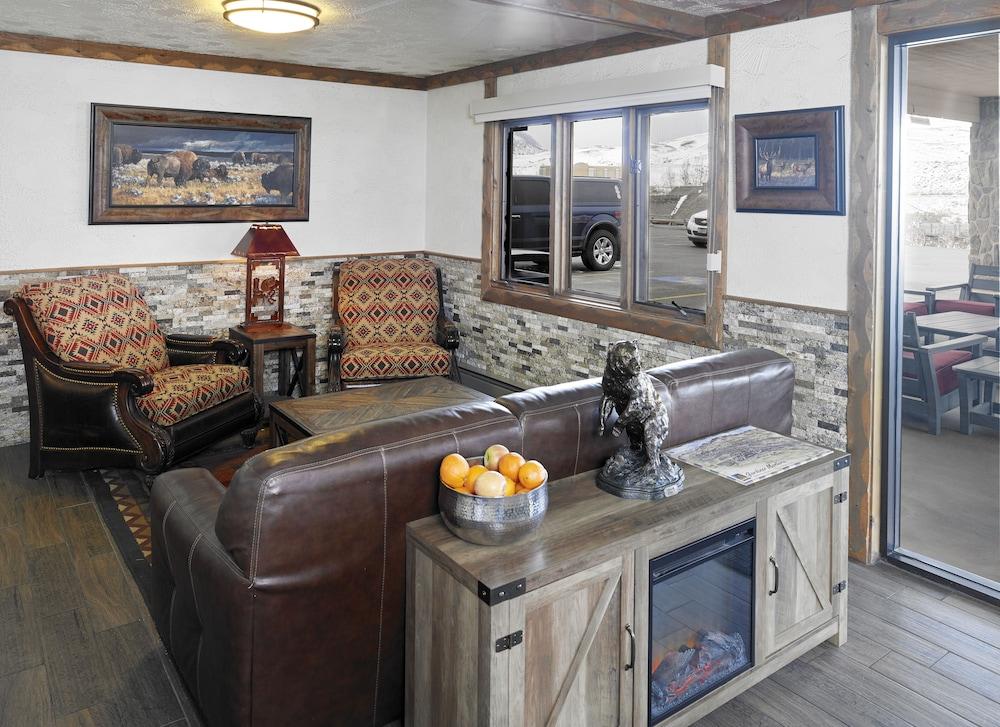 The Ridgeline Hotel At Yellowstone, Ascend Hotel Collection Gardiner Luaran gambar