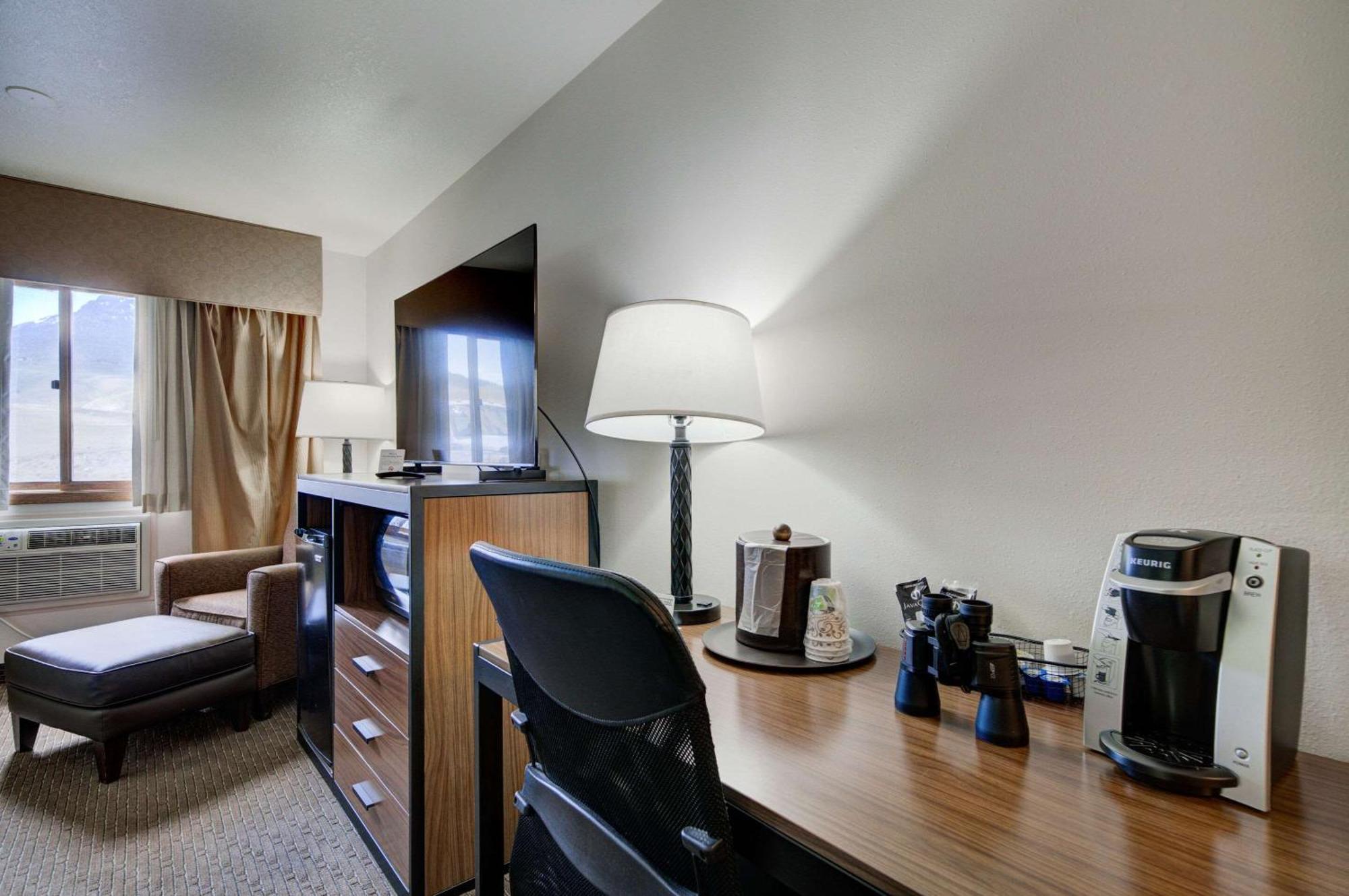 The Ridgeline Hotel At Yellowstone, Ascend Hotel Collection Gardiner Luaran gambar